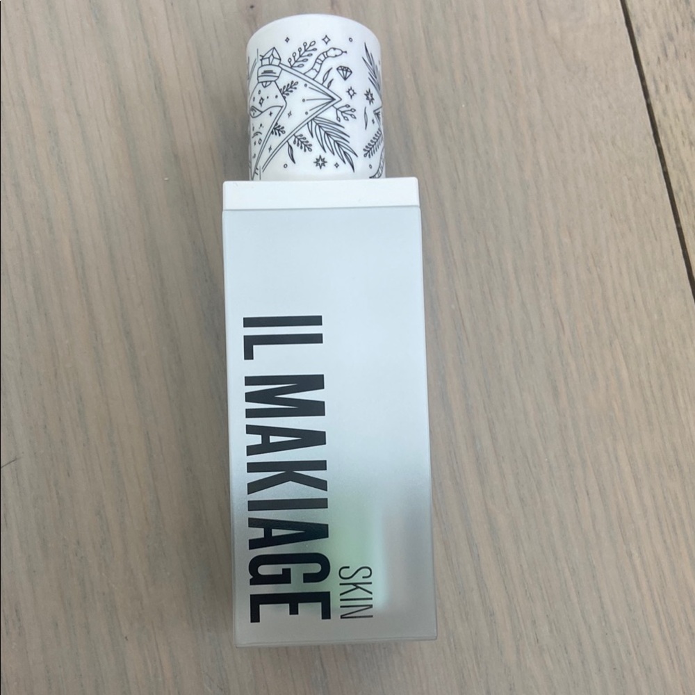 IL MAKIAGE White Serum & Face Oil Skincare